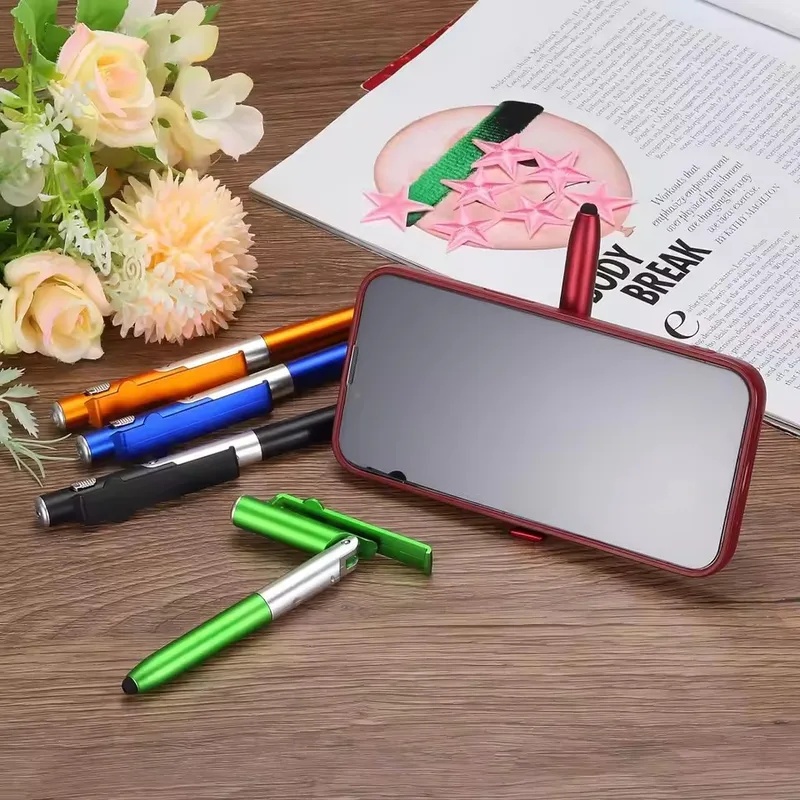 قلم متعدد الوظائف 4 في 1 مع ضو - مراجعة Stationery Supplier وسعره