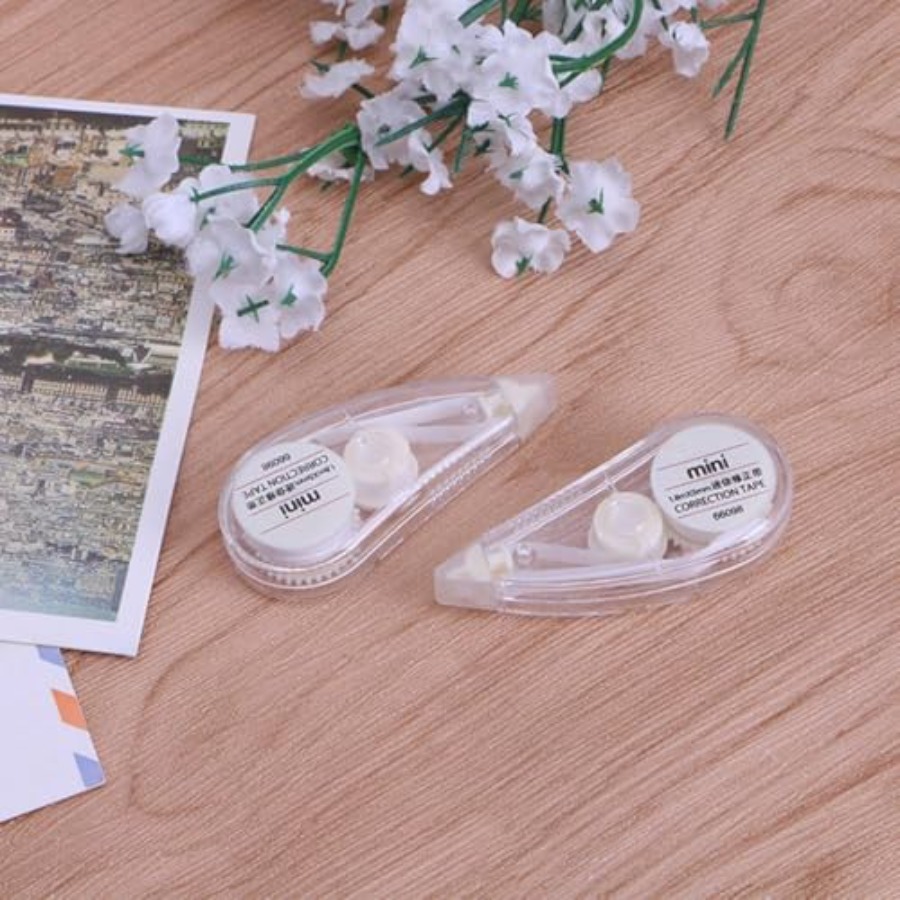 قطعتان من شريط التصحيح الأبيض  - مراجعة Correction Tape Roller وسعره